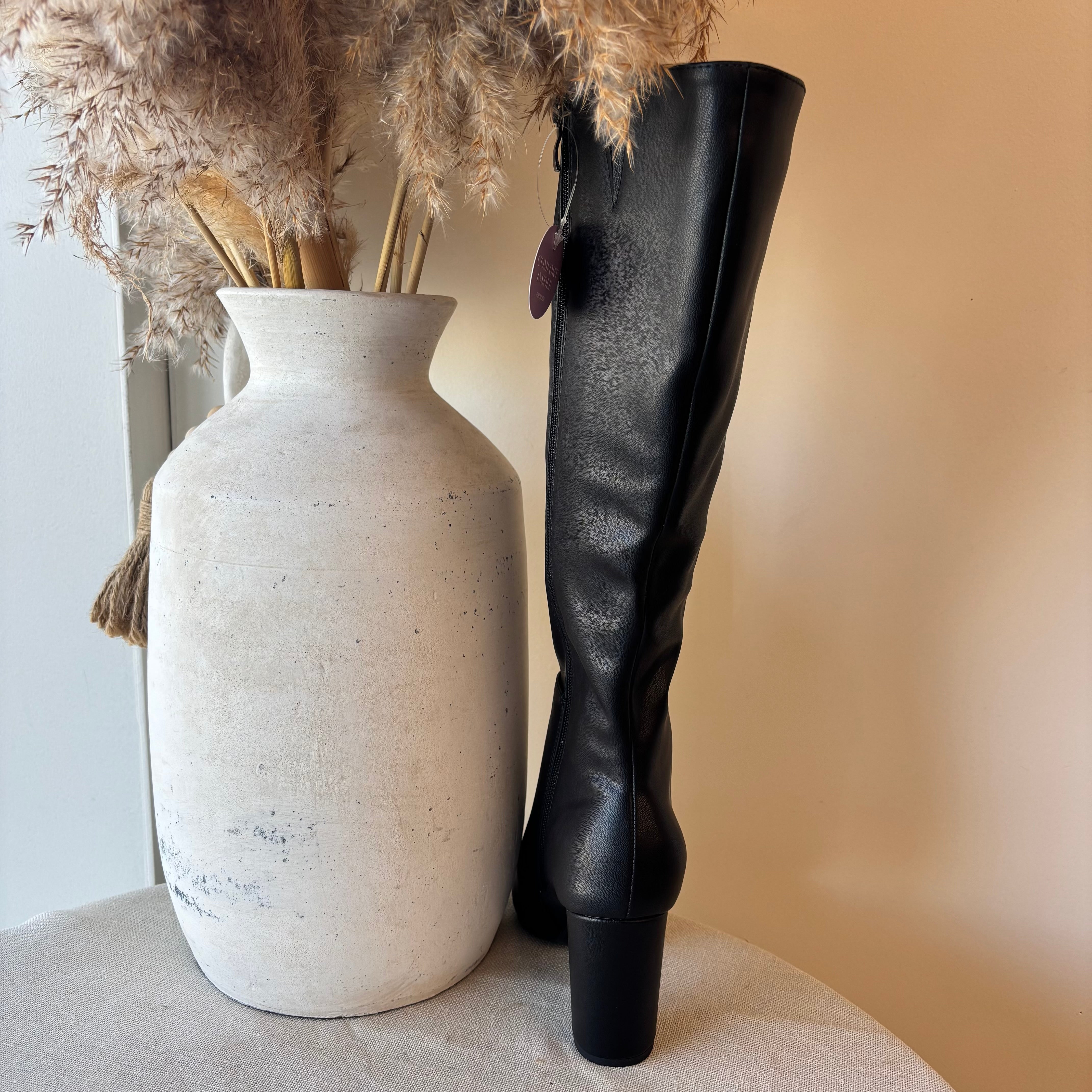 Selena Boots (Black)