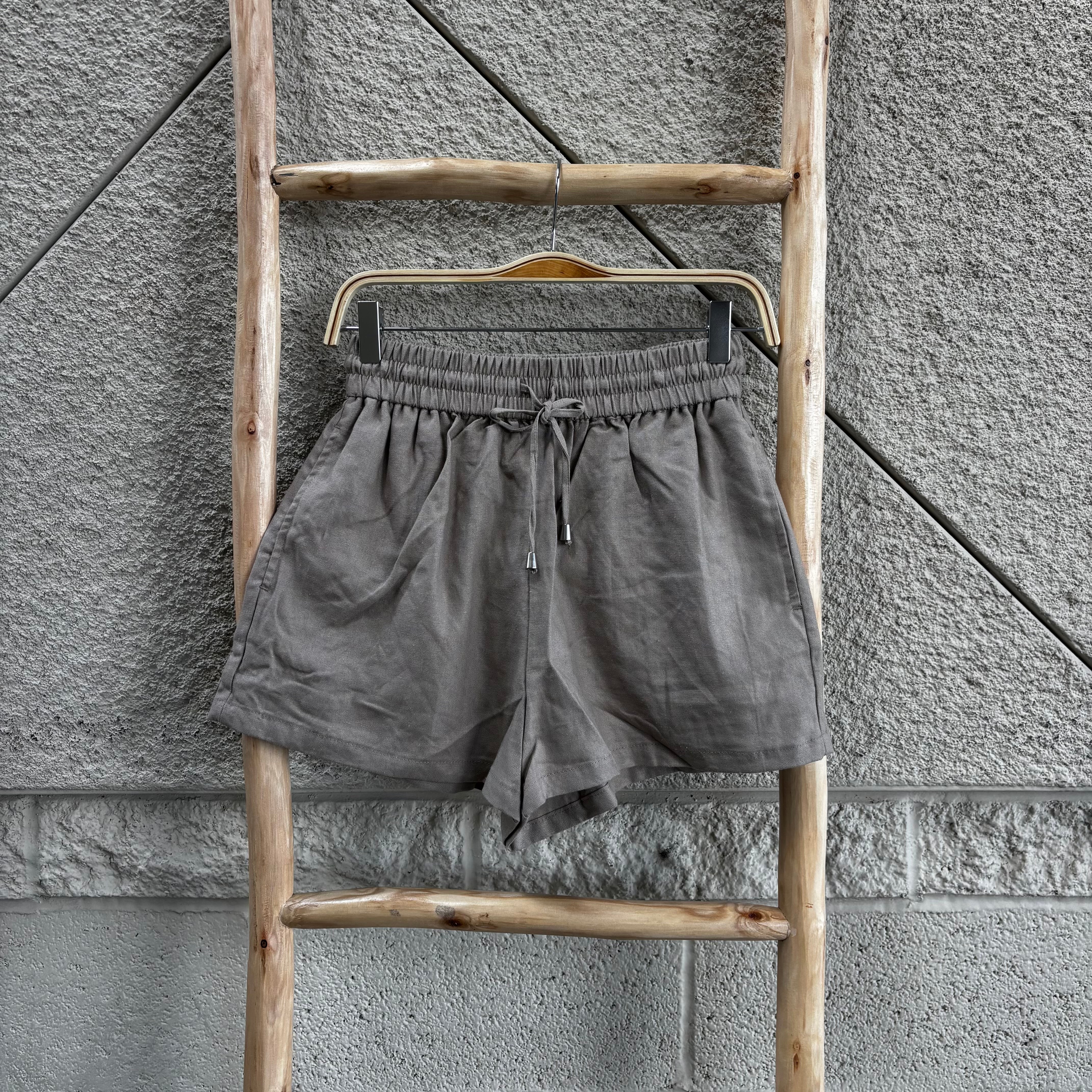 Luna Shorts (Mushroom)