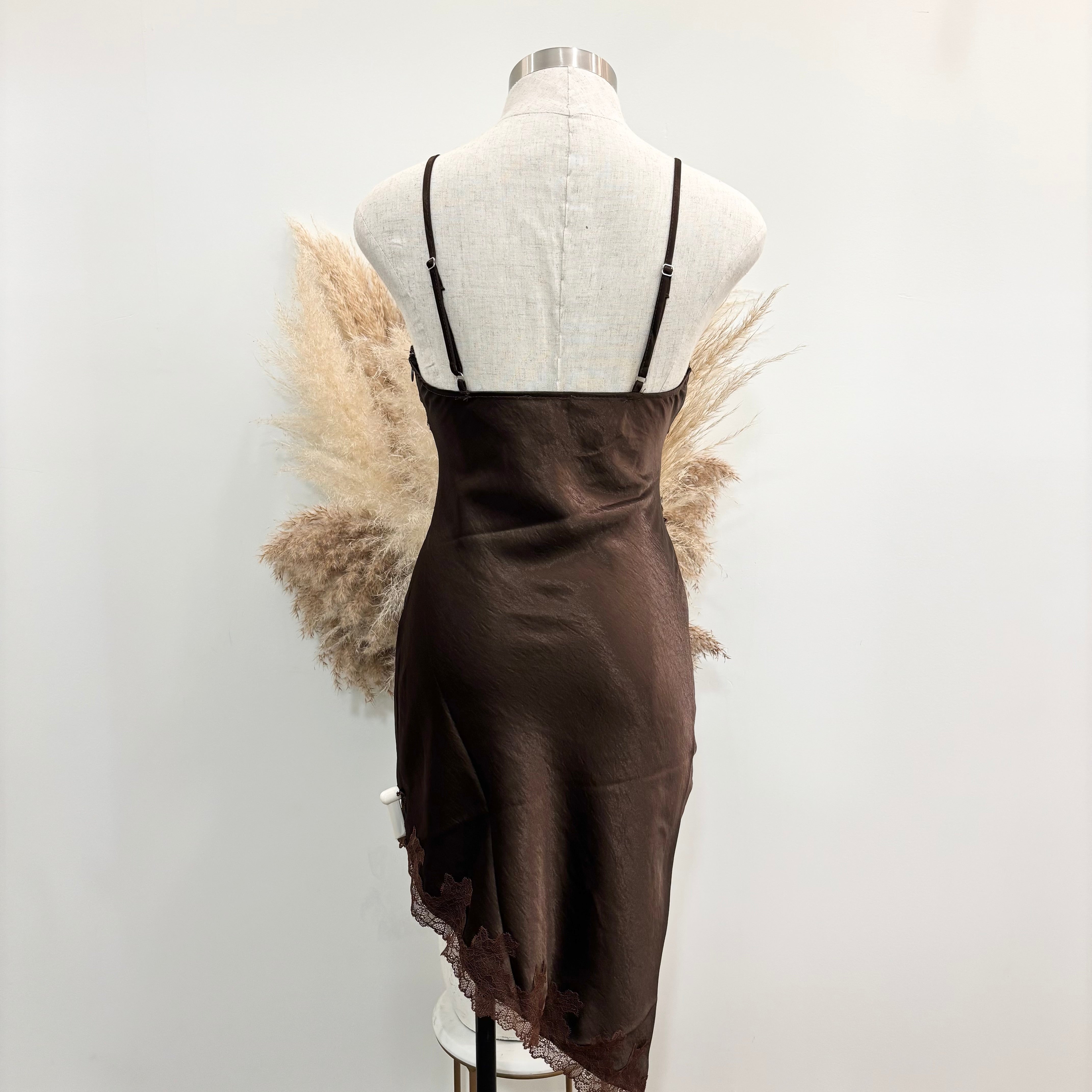 Carrie Slip (Brown)
