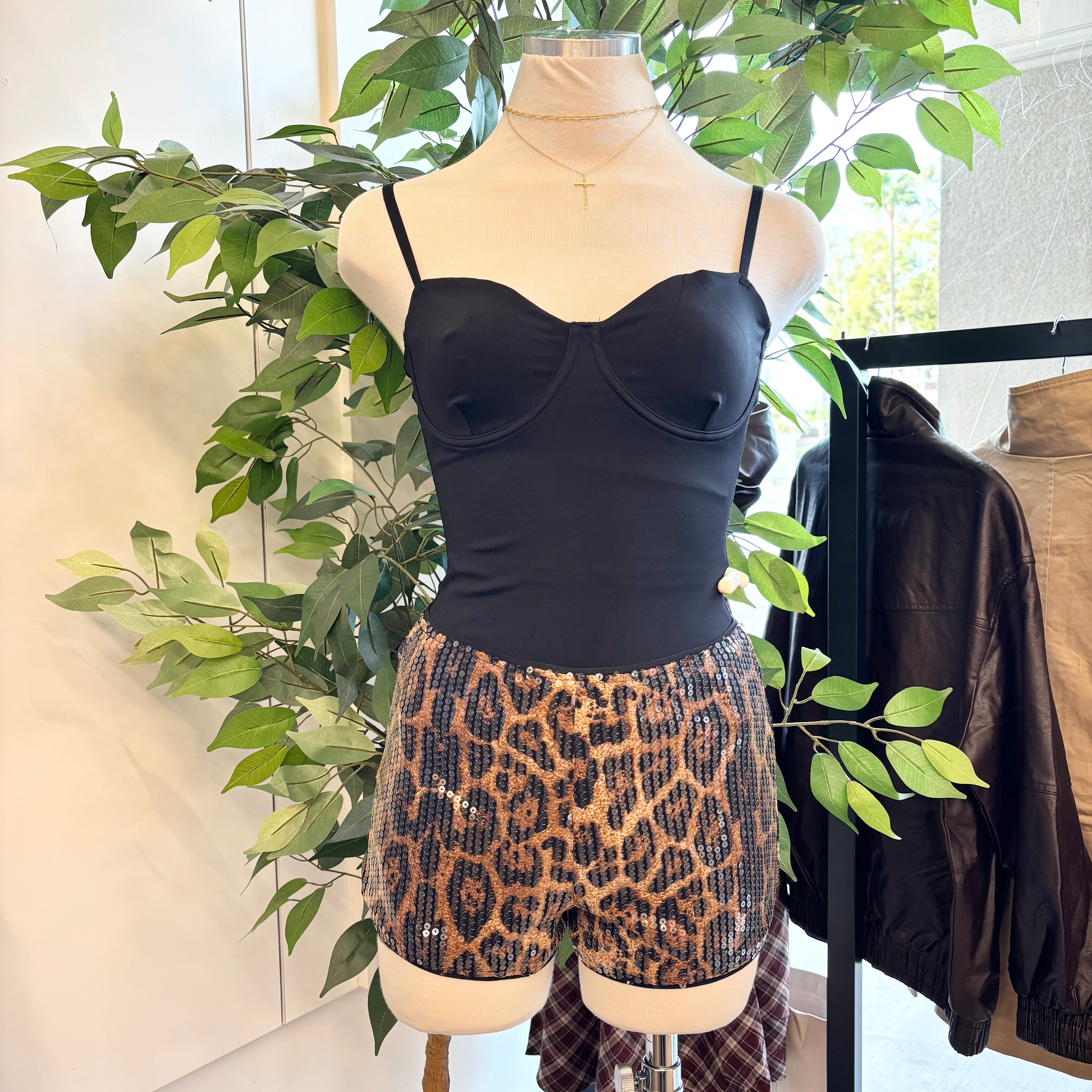 Jazmine Shorts (Leopard)