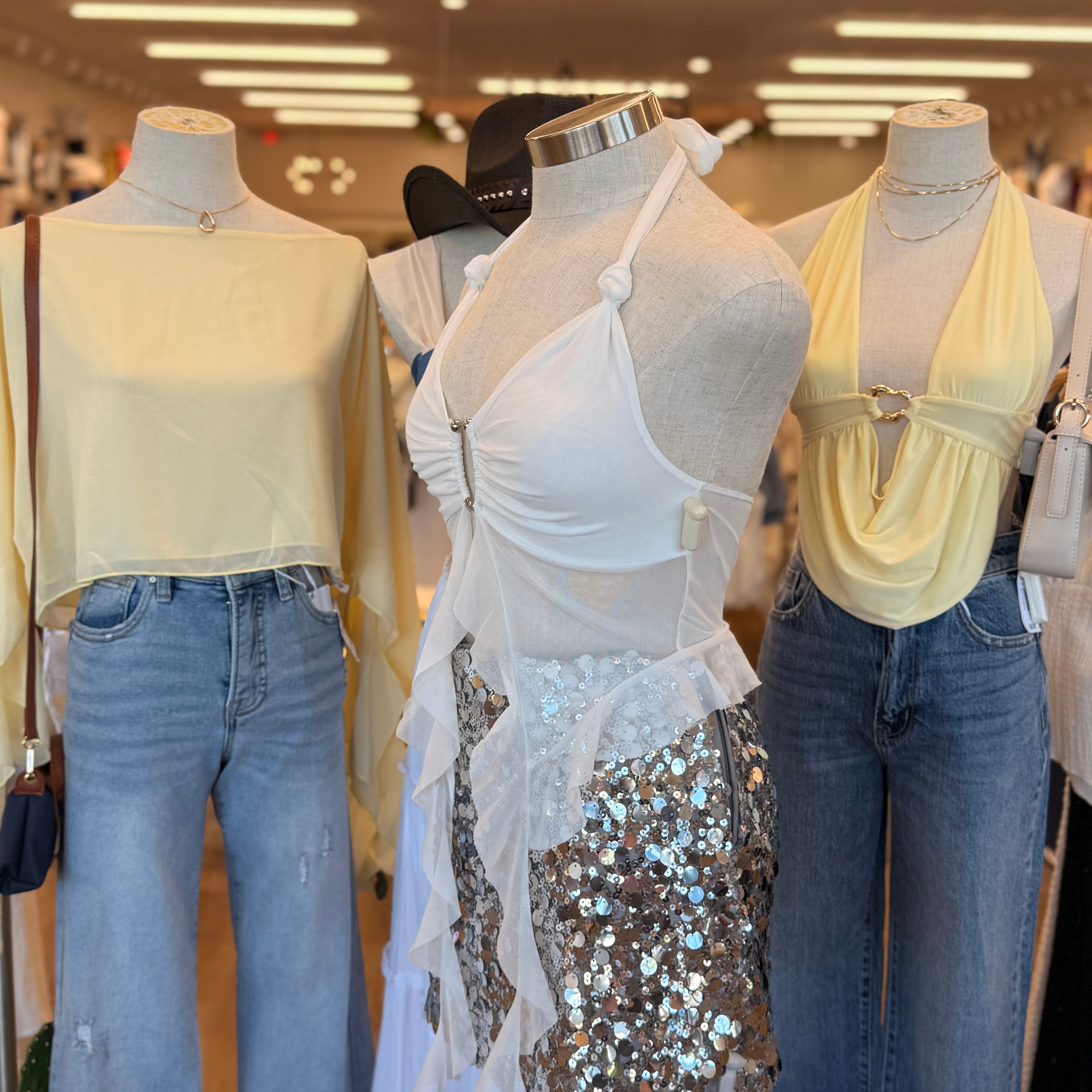 Cassie Halter Top (Ivory)