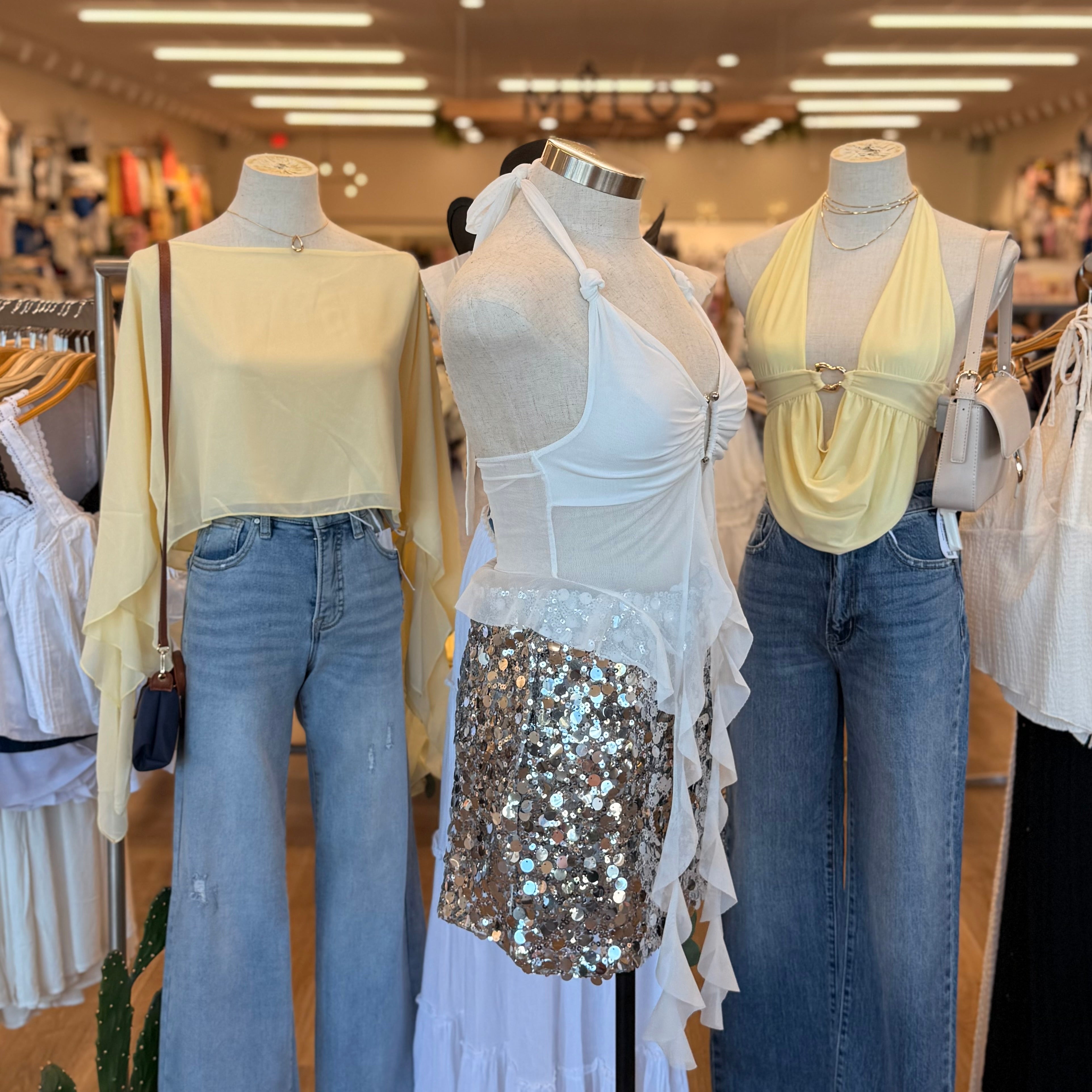 Cassie Halter Top (Ivory)
