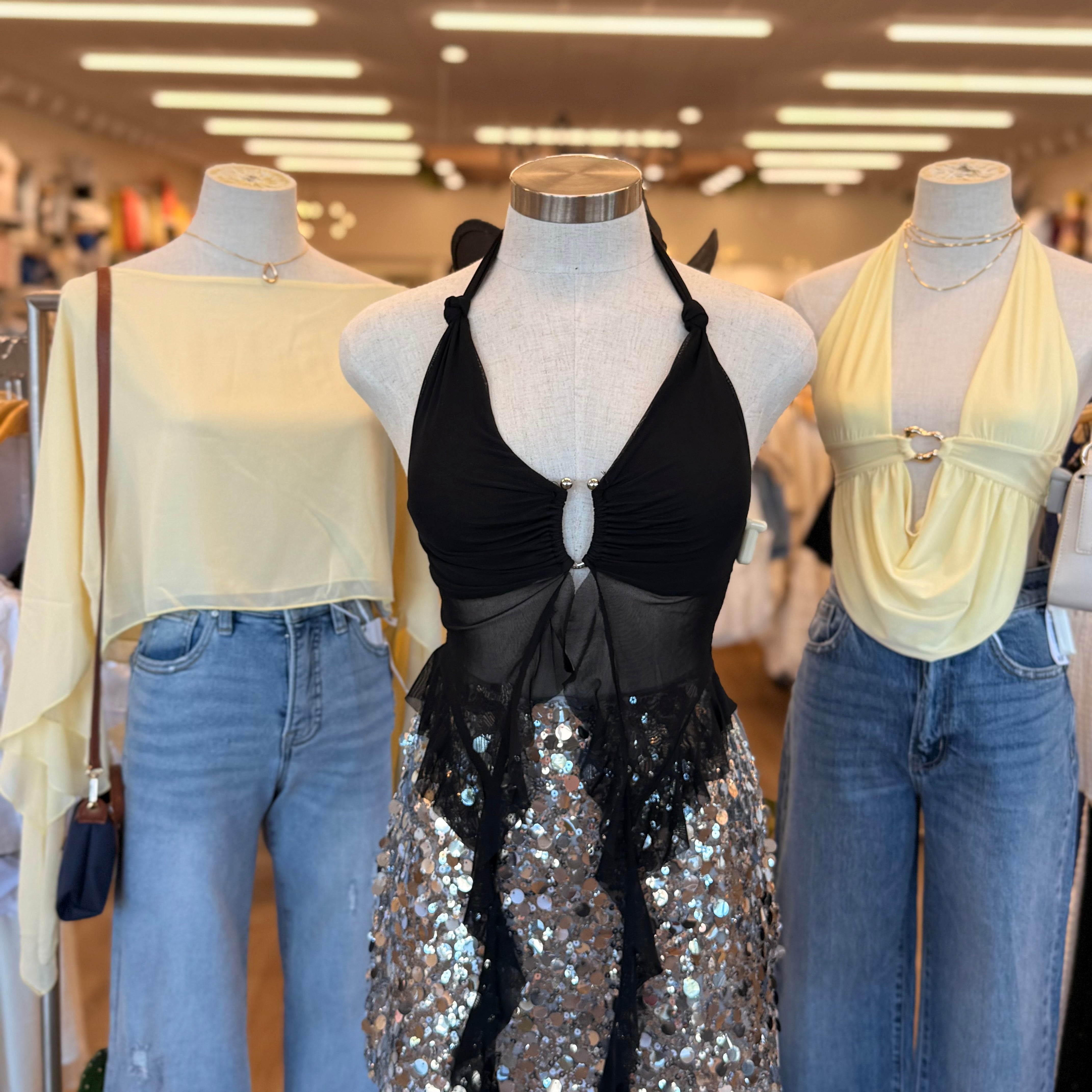 Cassie Halter Top (Black)
