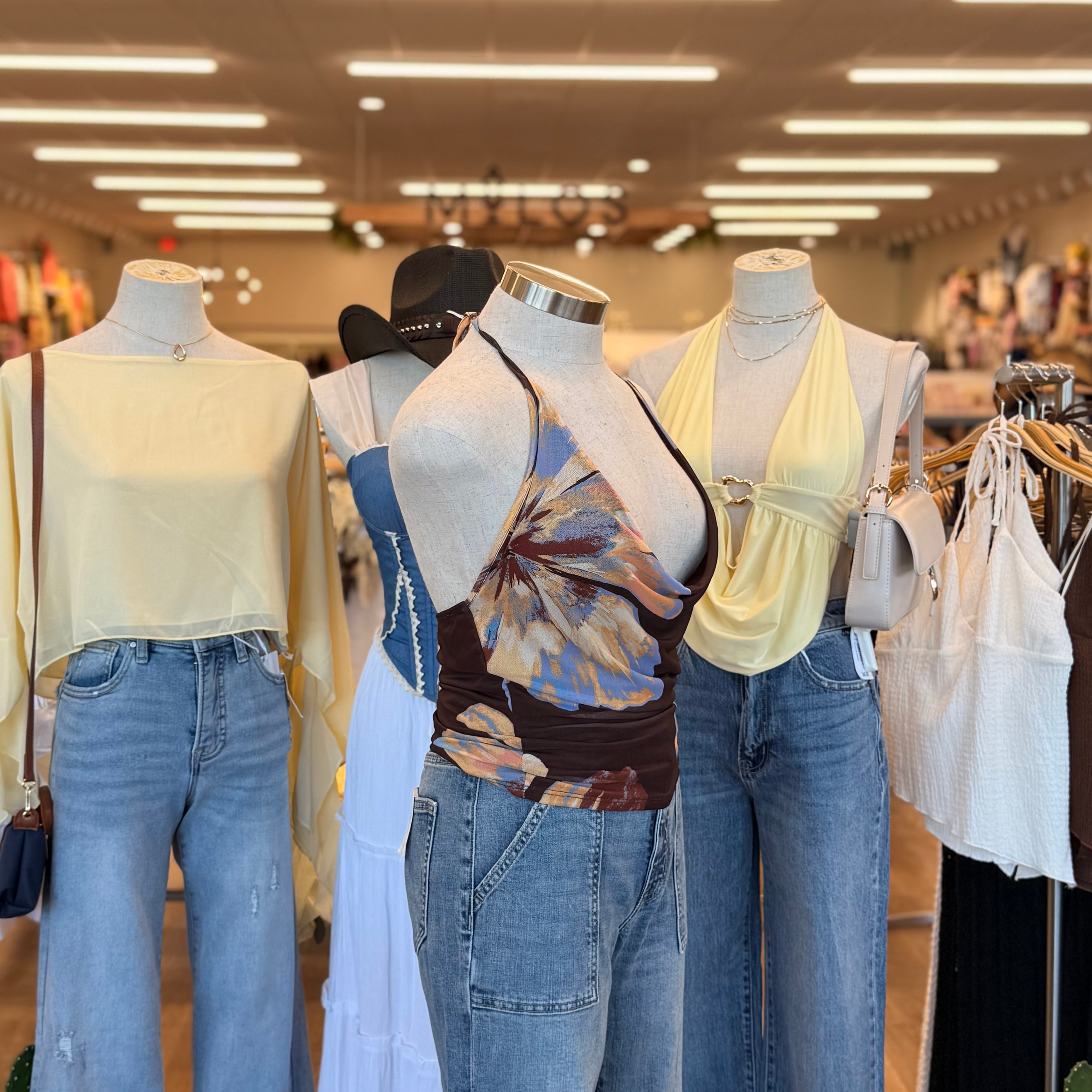 Chelsea Floral Top (Brown)
