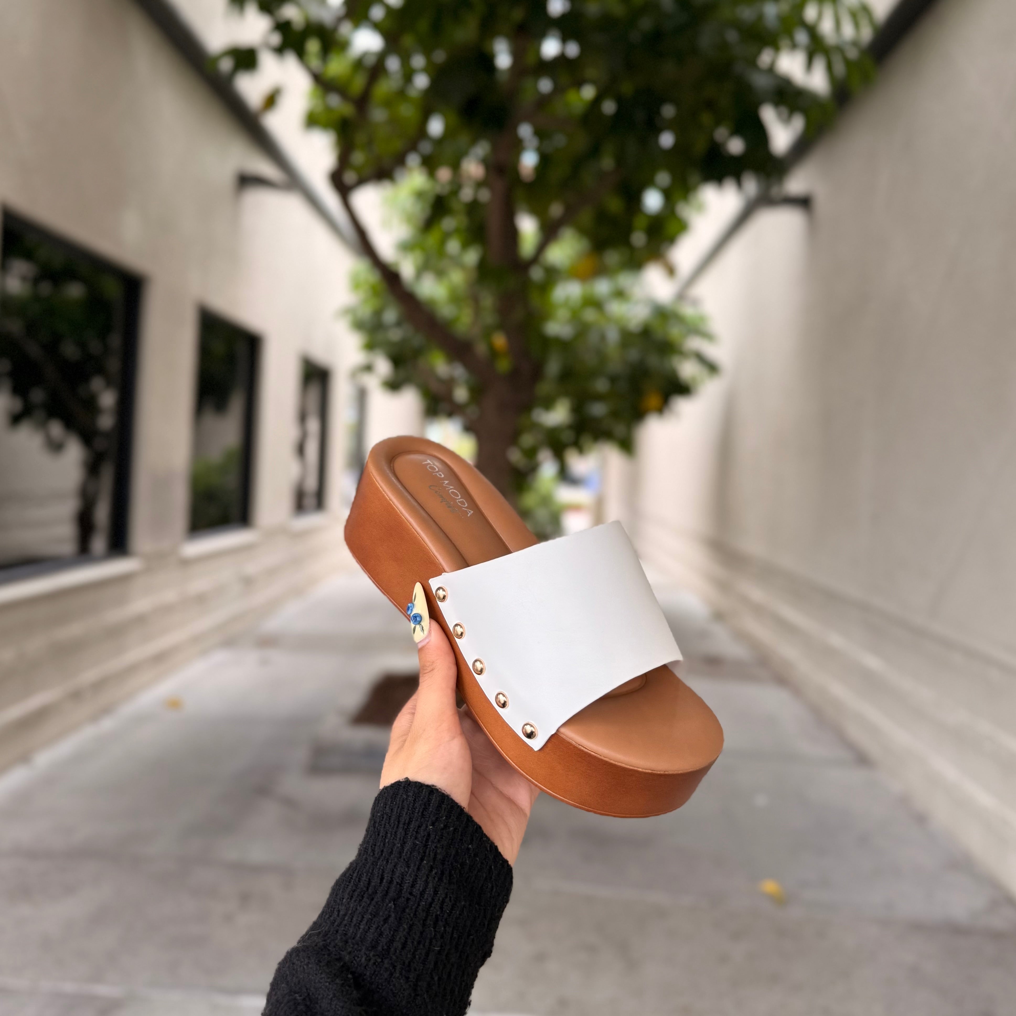 Bella Slip On Chunky Sandals (White)