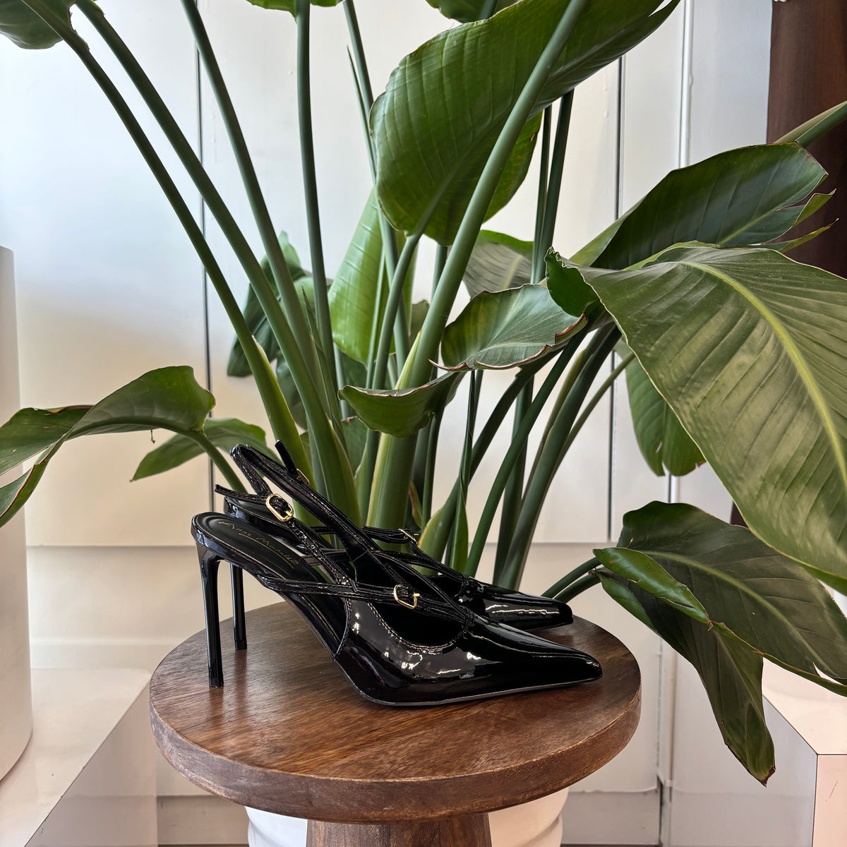 Nara Heels (Black)
