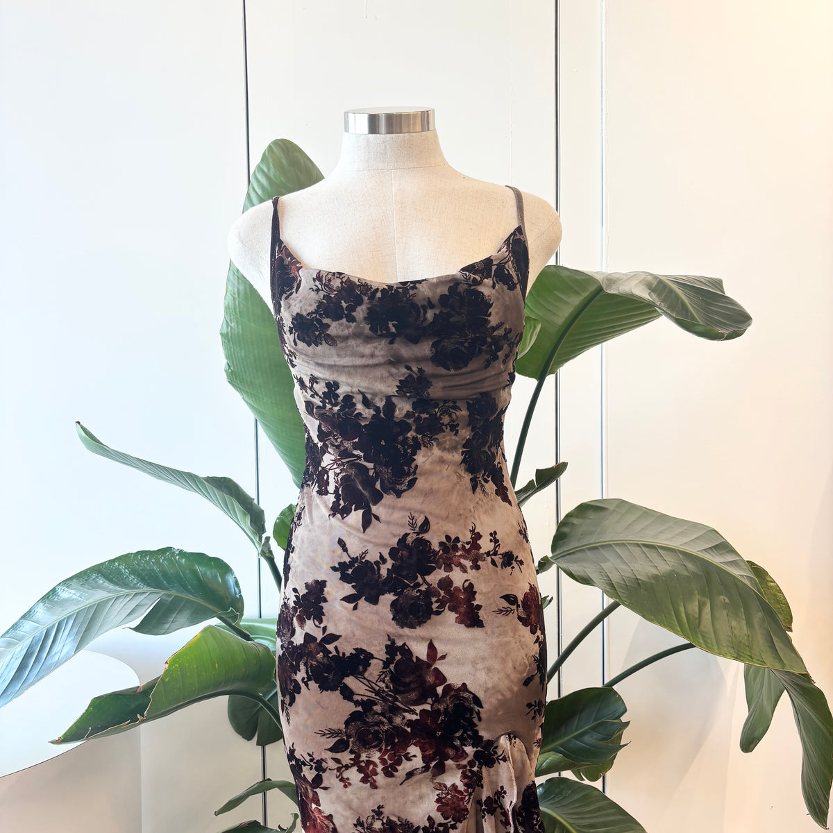 Selah Dress (Mocha)