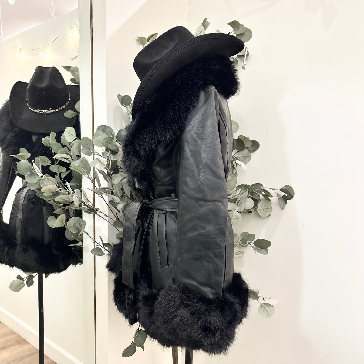 Lily Coat (Black)