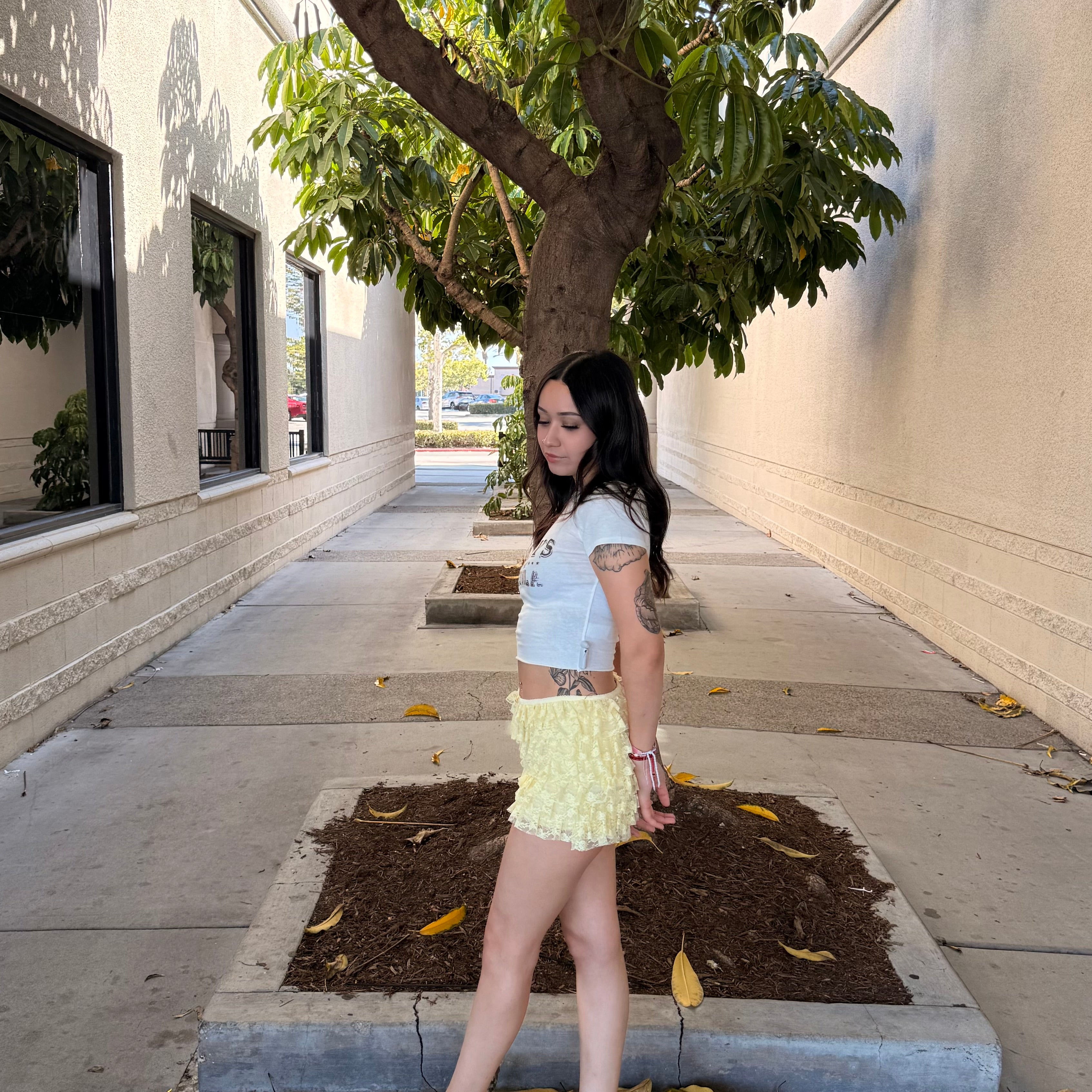 Toni Ruffle Shorts (Butter)