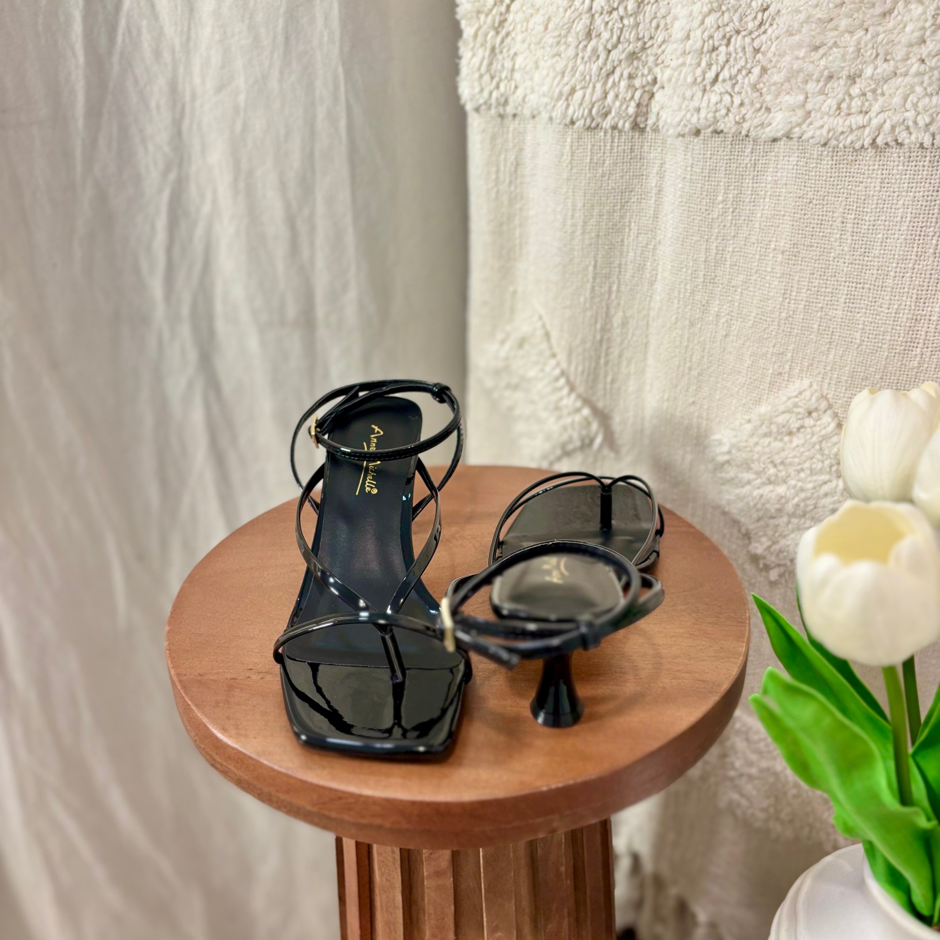 Cassandra Heels (Black)