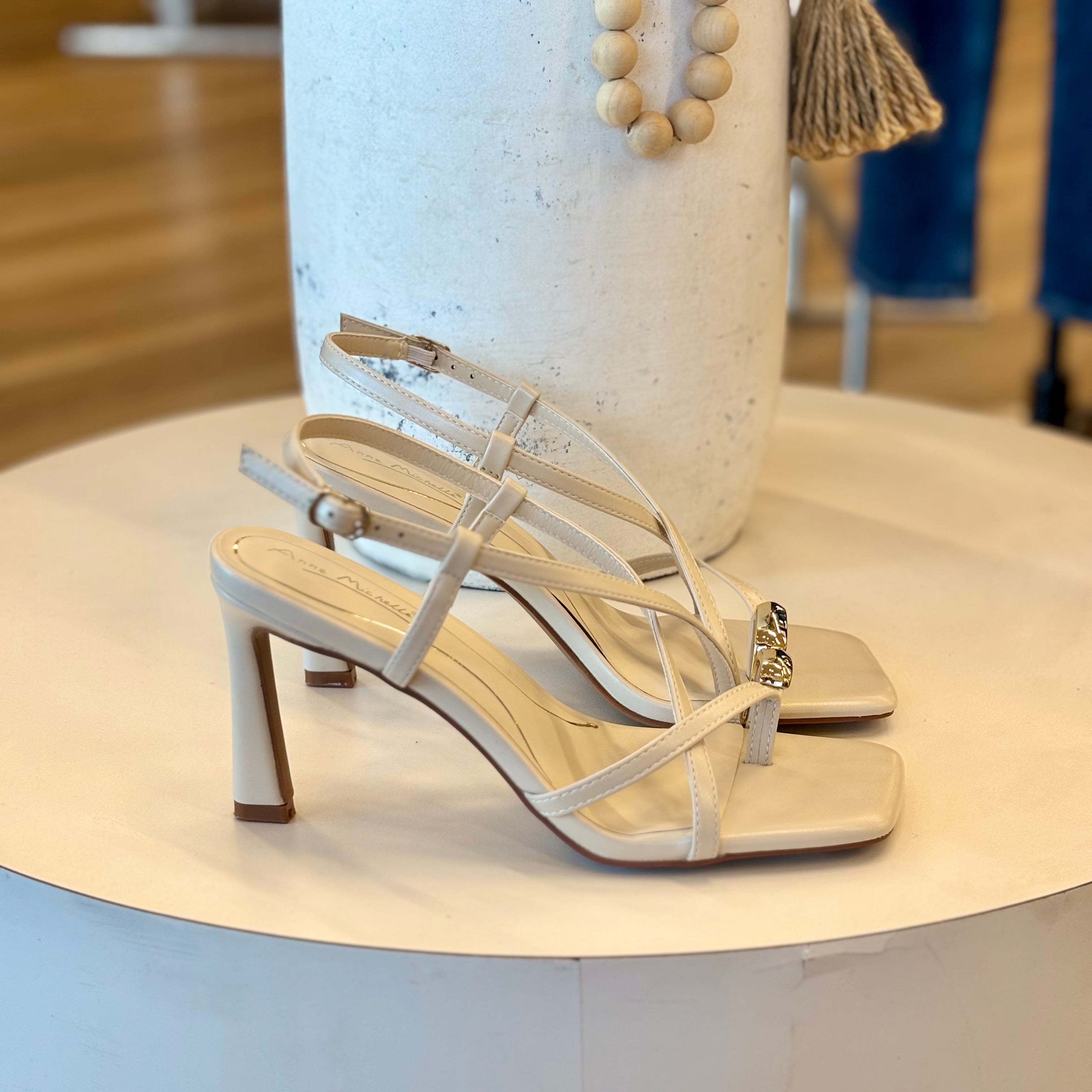 Destiney heels (Ivory)