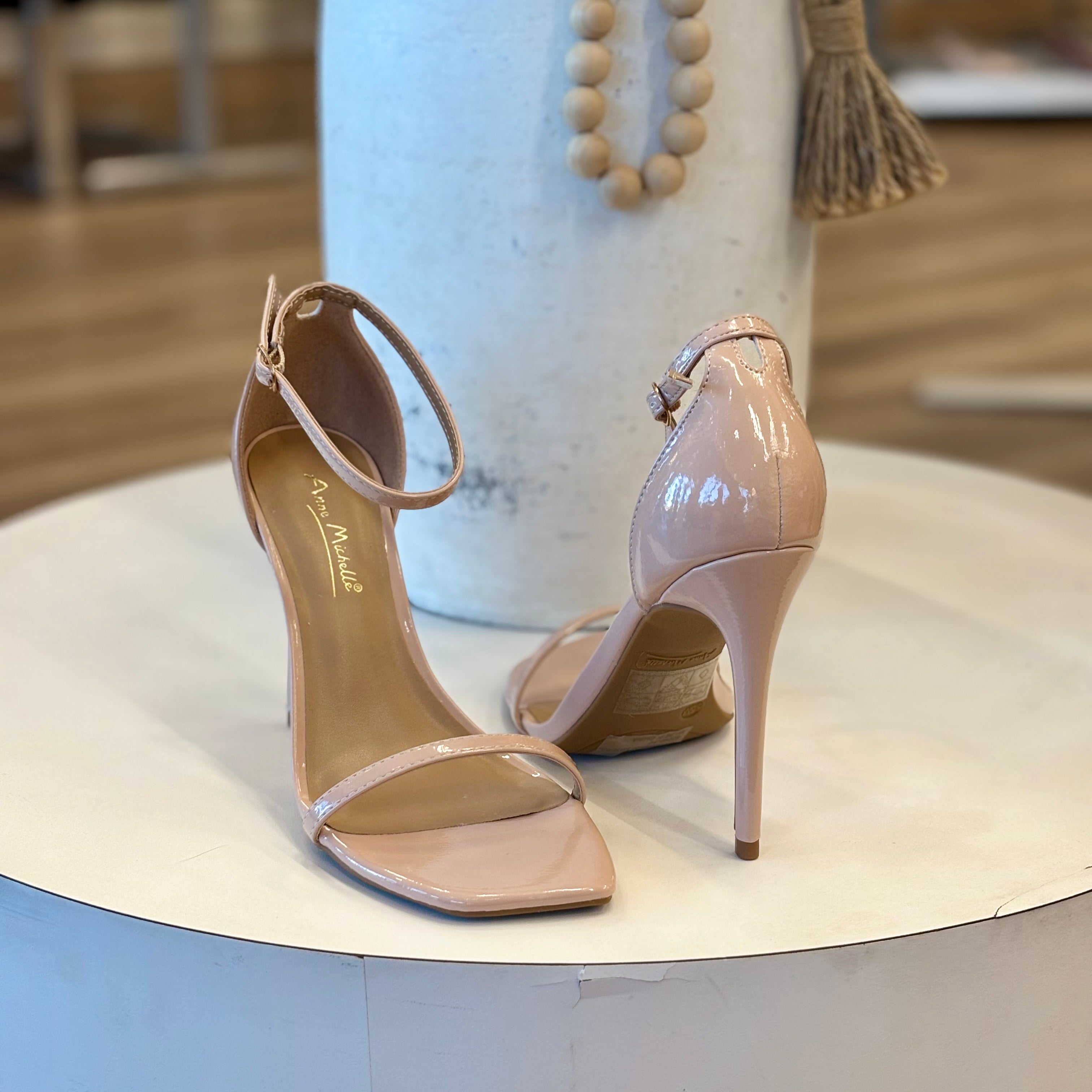 Cynthia Heels (Nude)