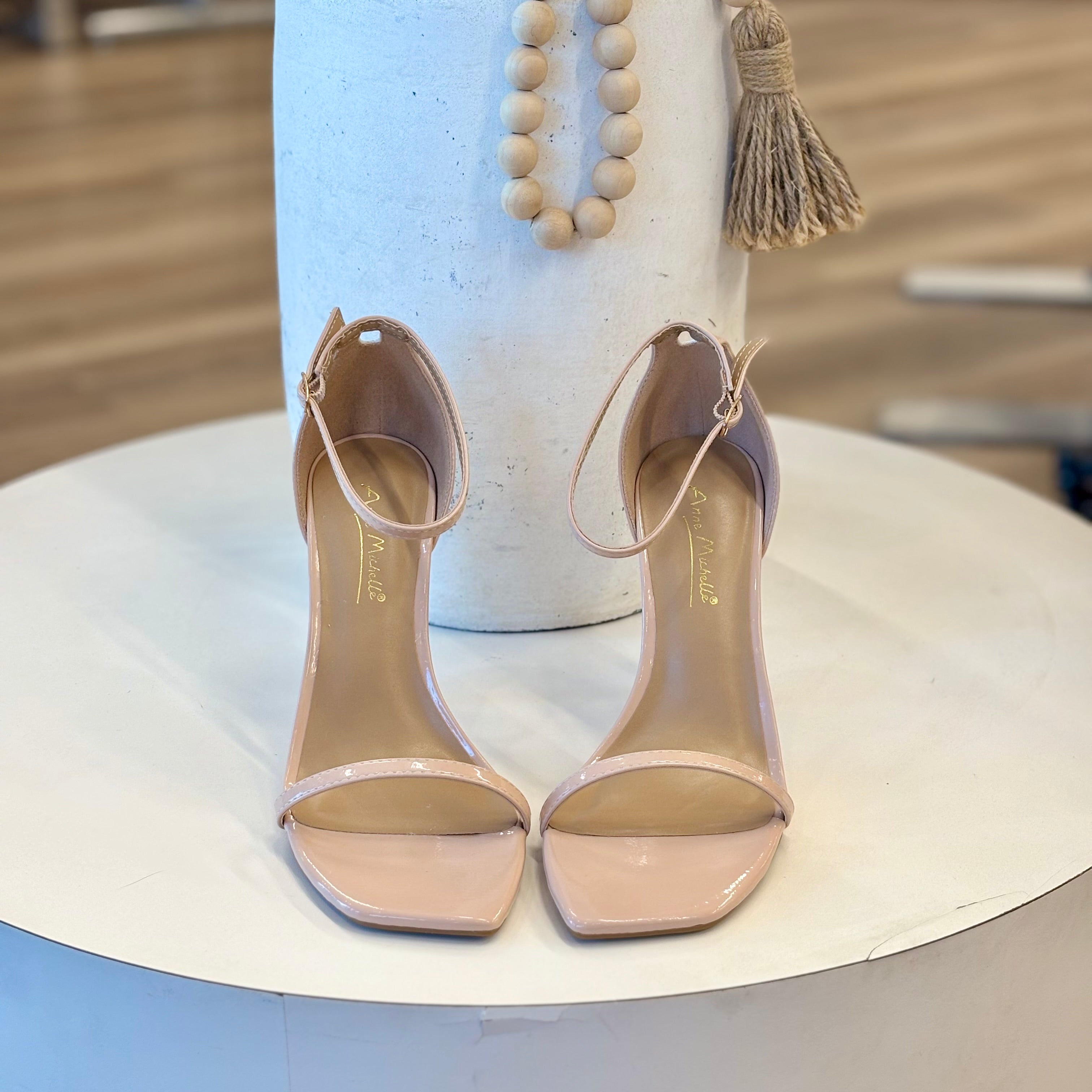 Cynthia Heels (Nude)