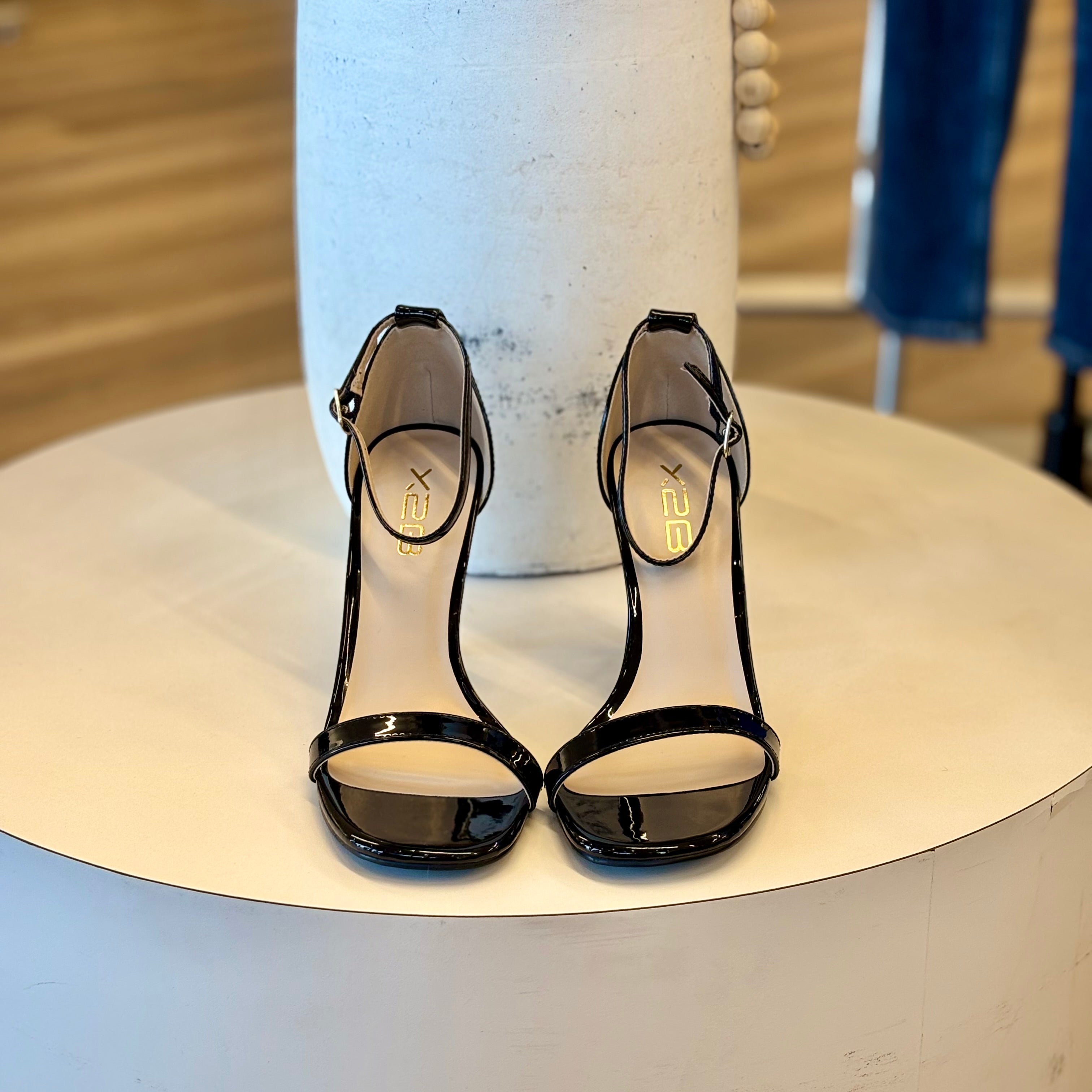 Romi Heels (Black)