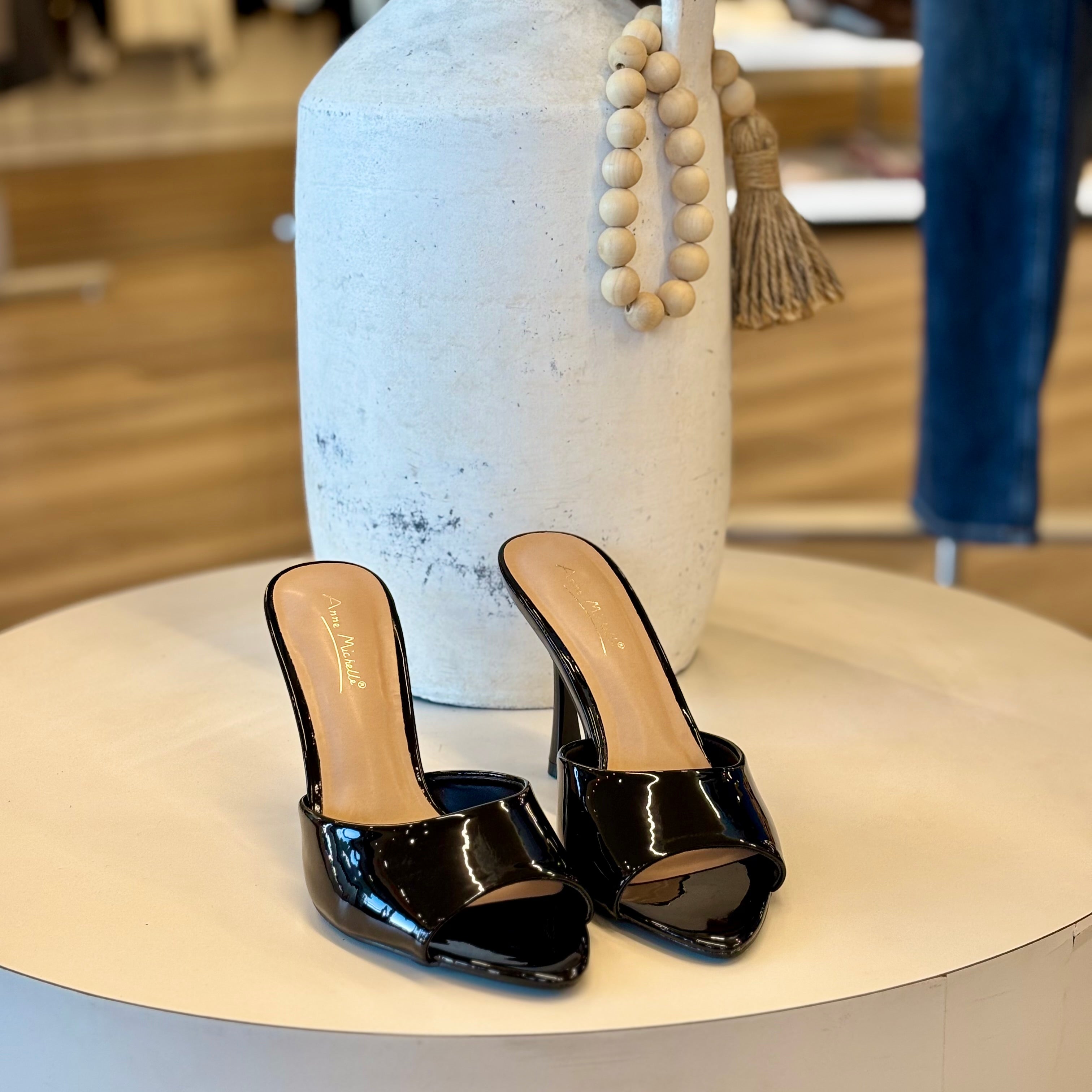 Mila Heels (Black)