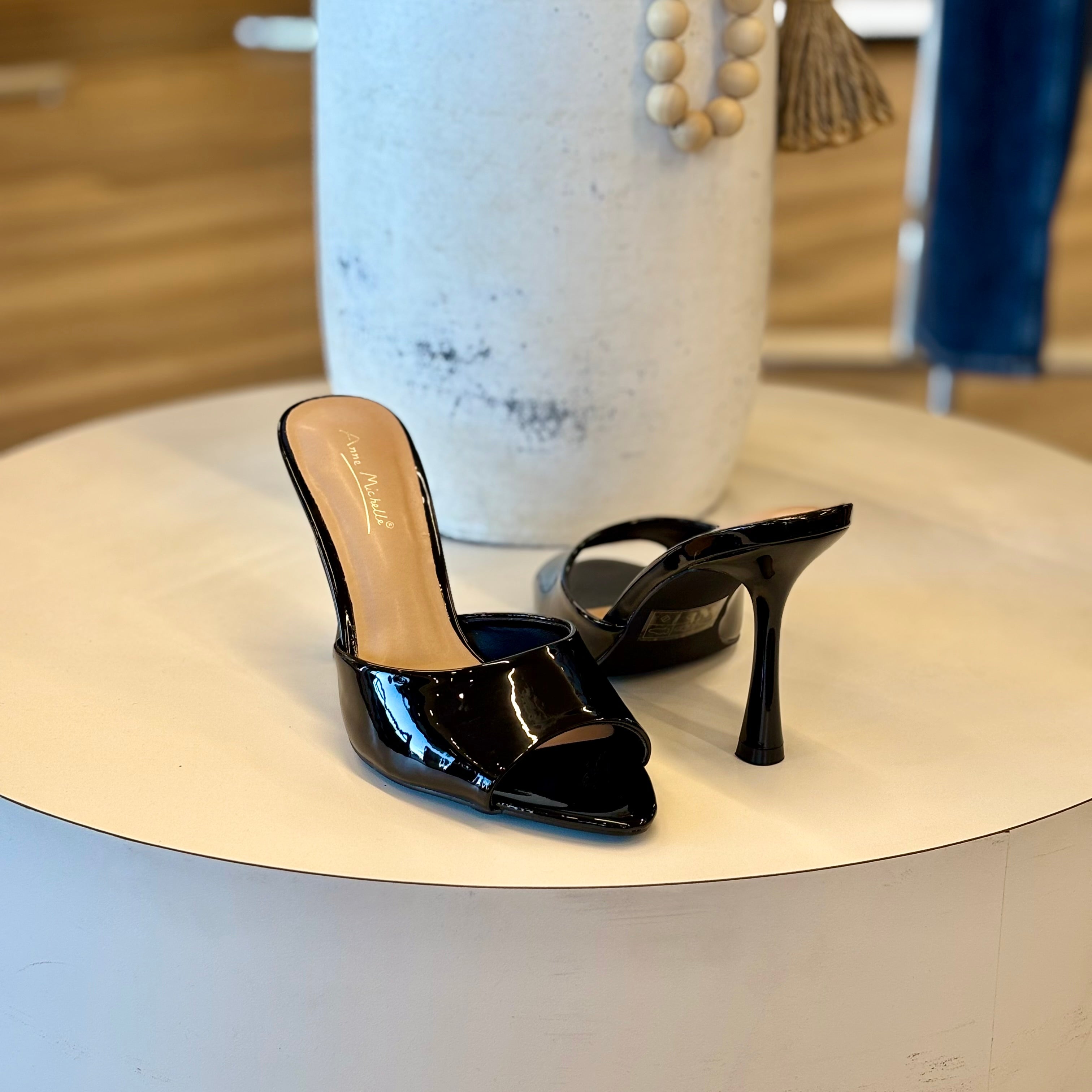 Mila Heels (Black)
