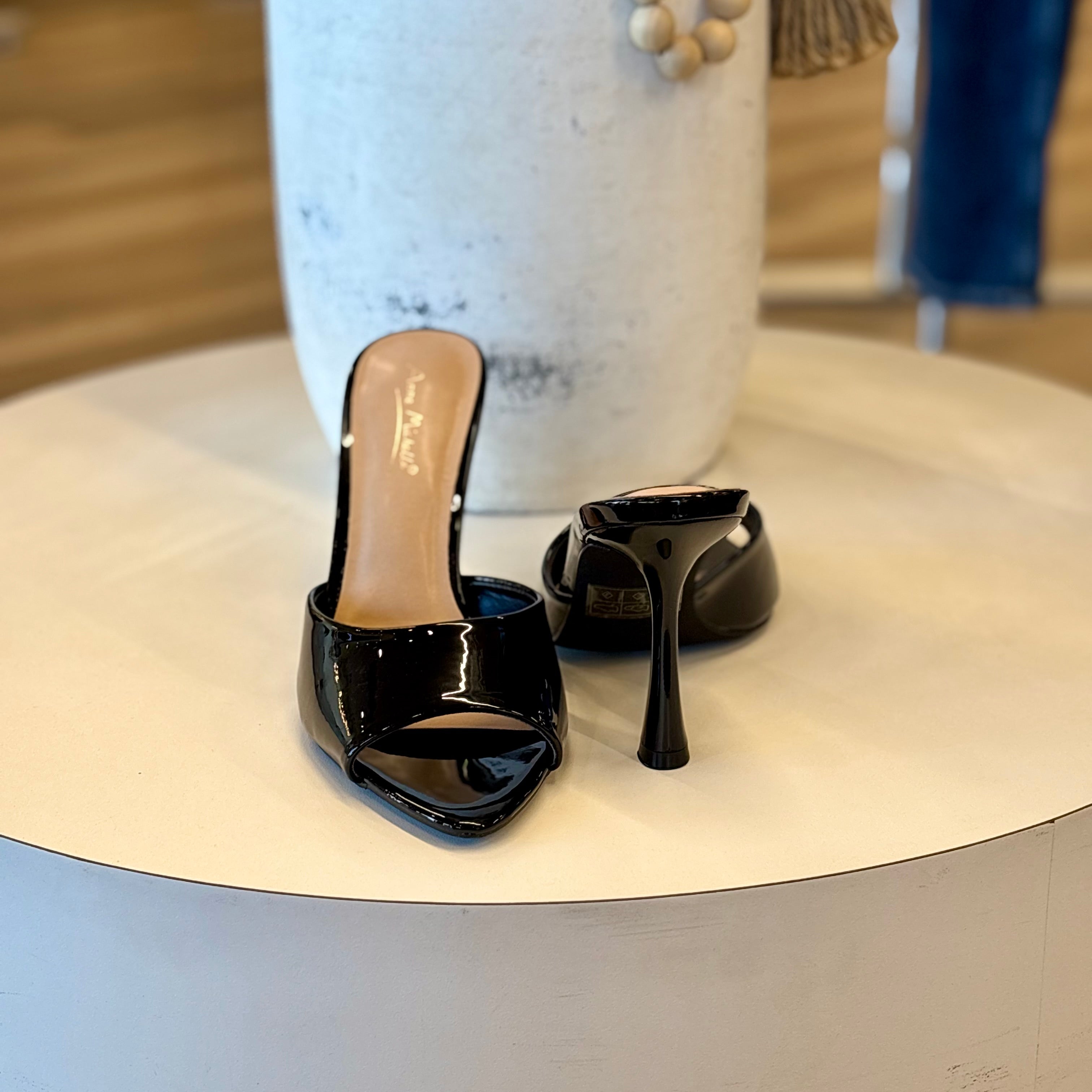 Mila Heels (Black)