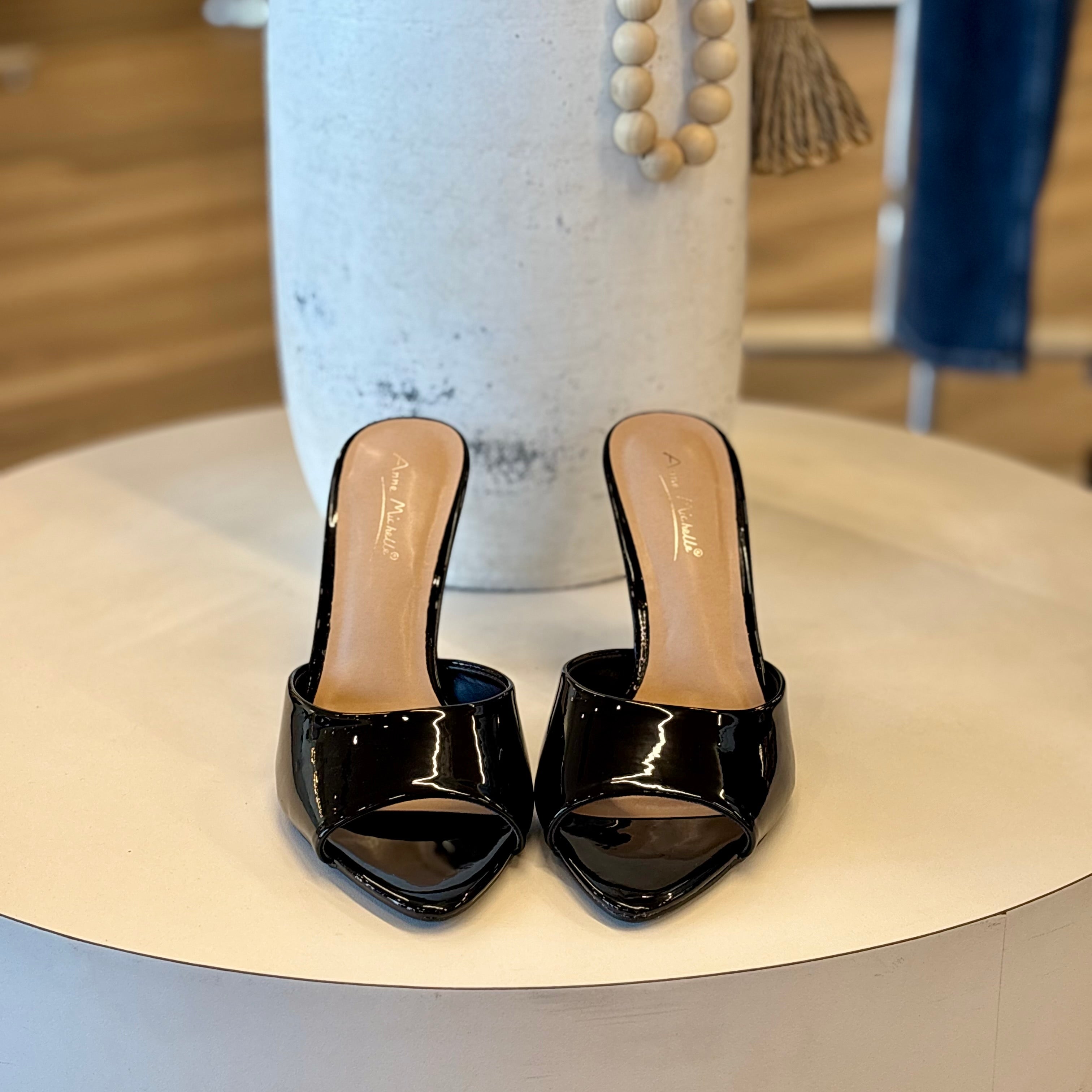 Mila Heels (Black)