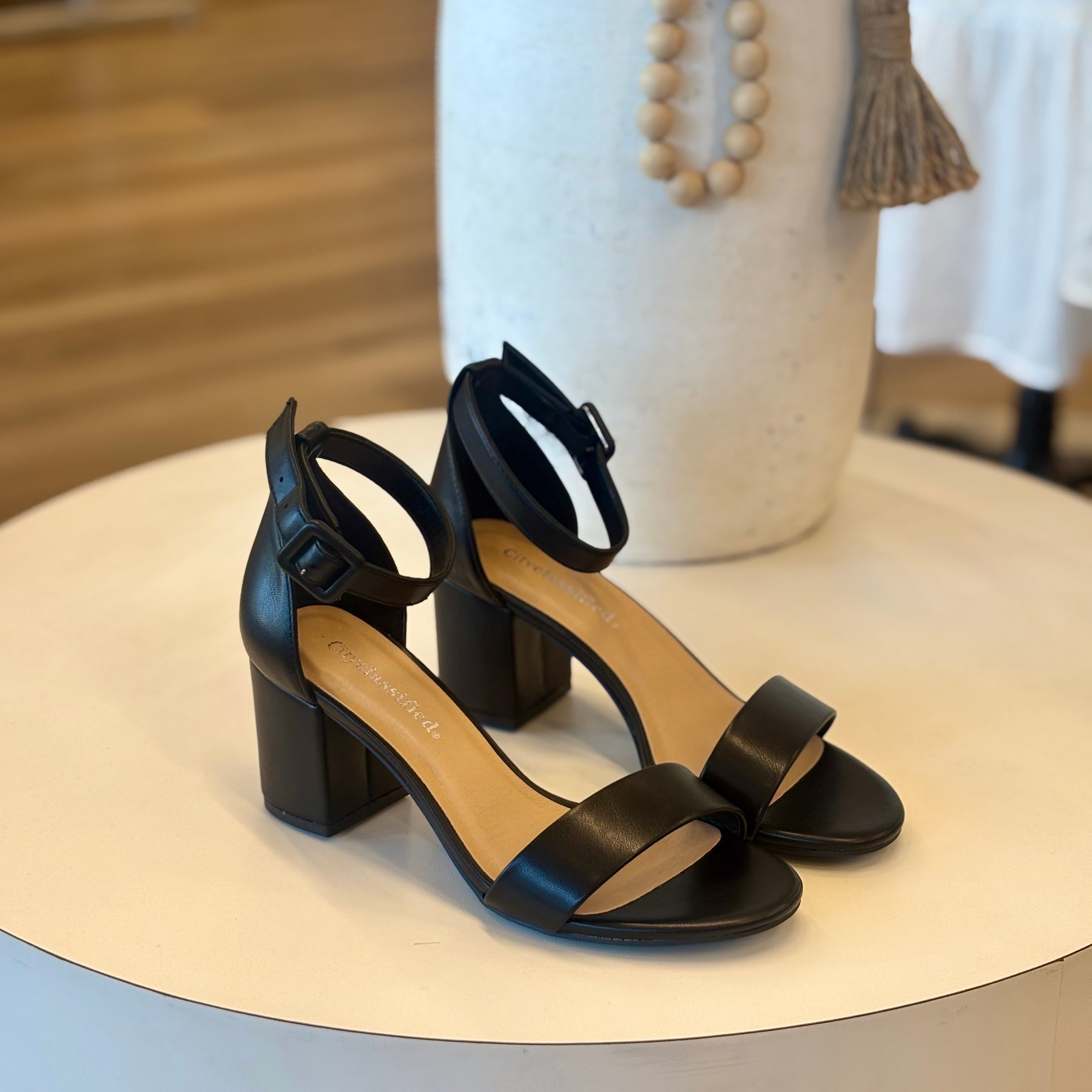 Bella Heels (Black\Pu)