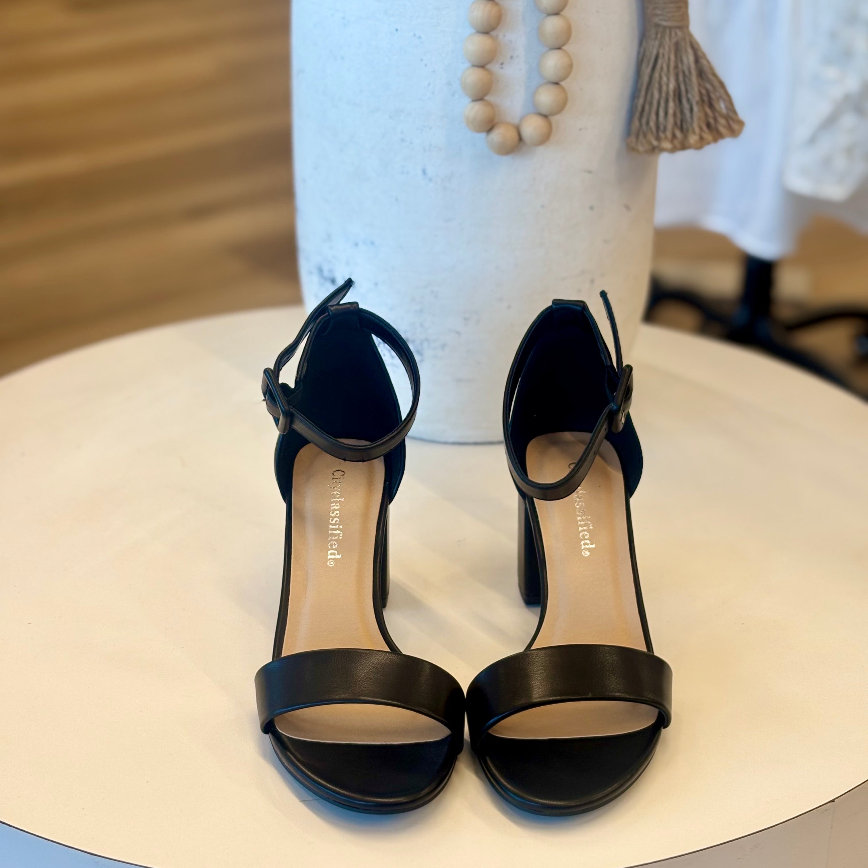 Bella Heels (Black\Pu)