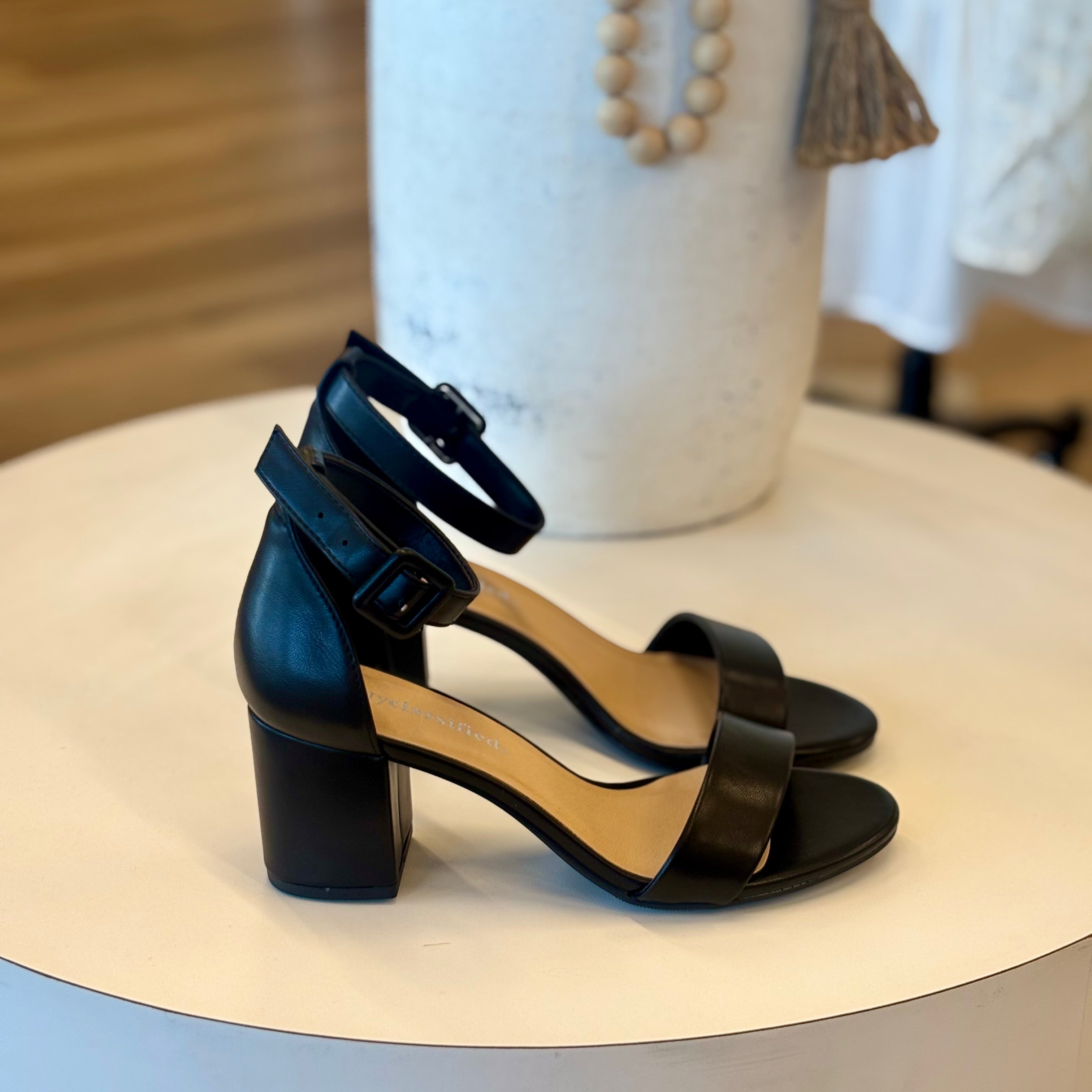 Bella Heels (Black\Pu)