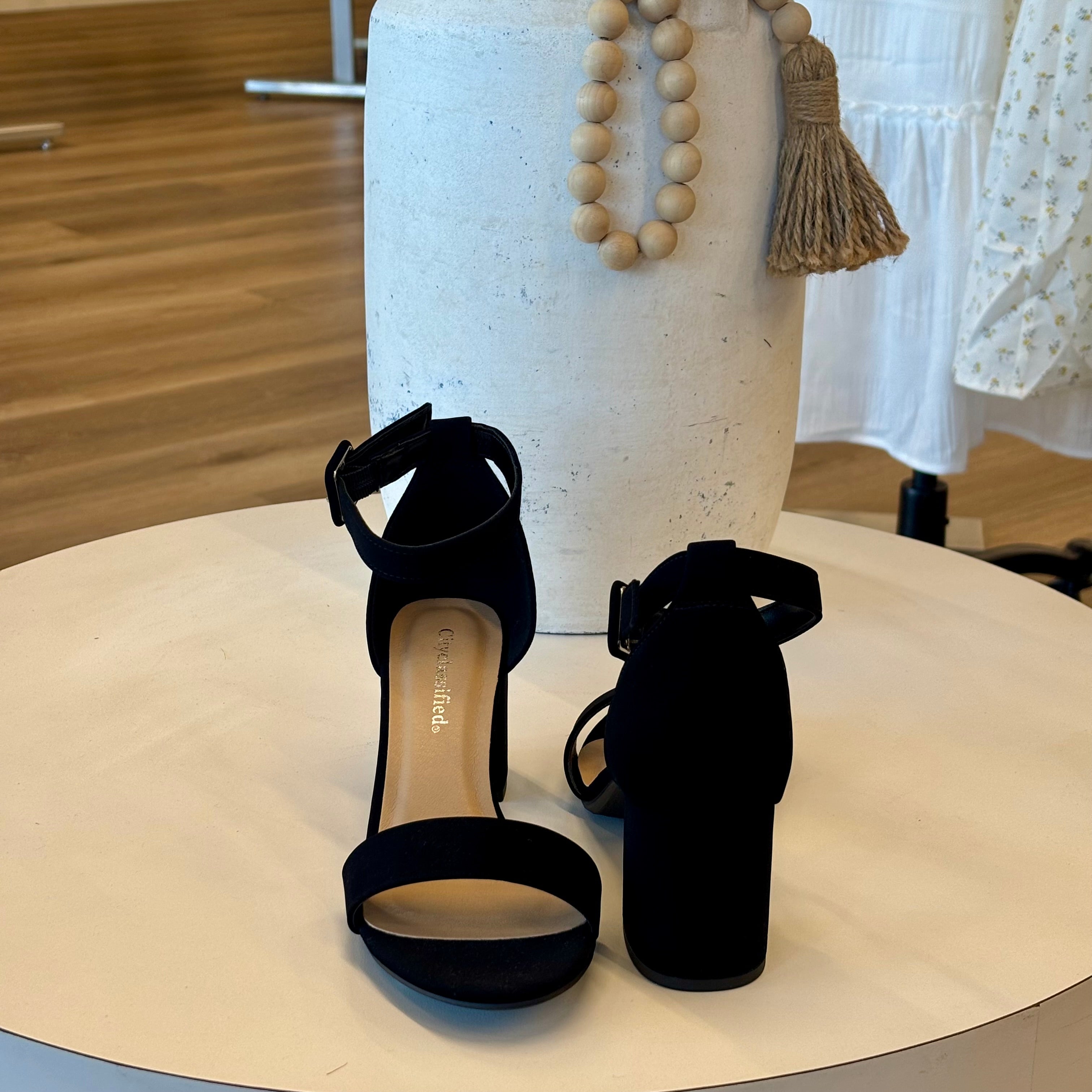 Bella Heels (Black/Nub)