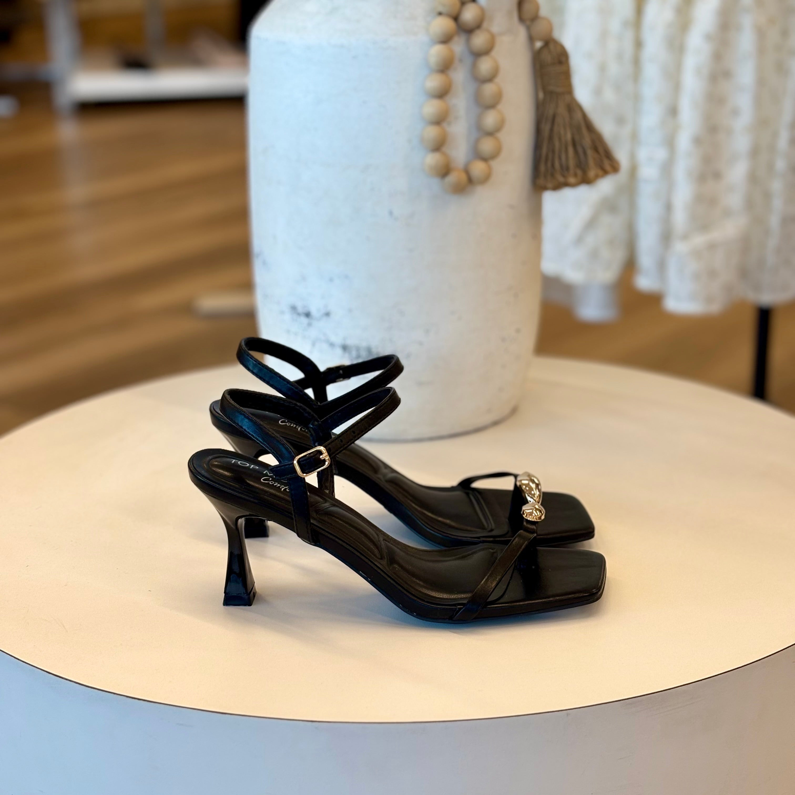 Stacey Heels (Black)