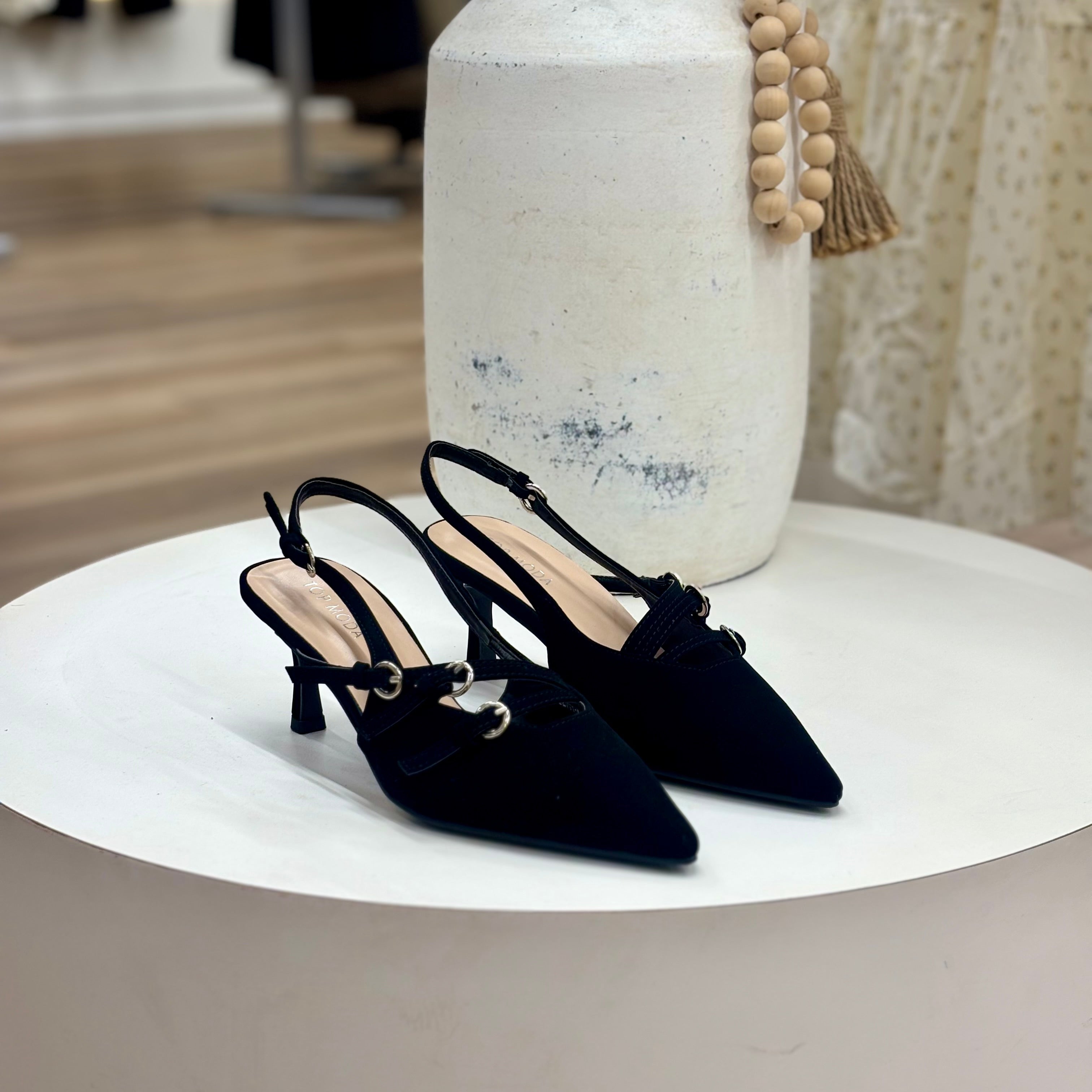 Taylor Heels (Black/ Nub)