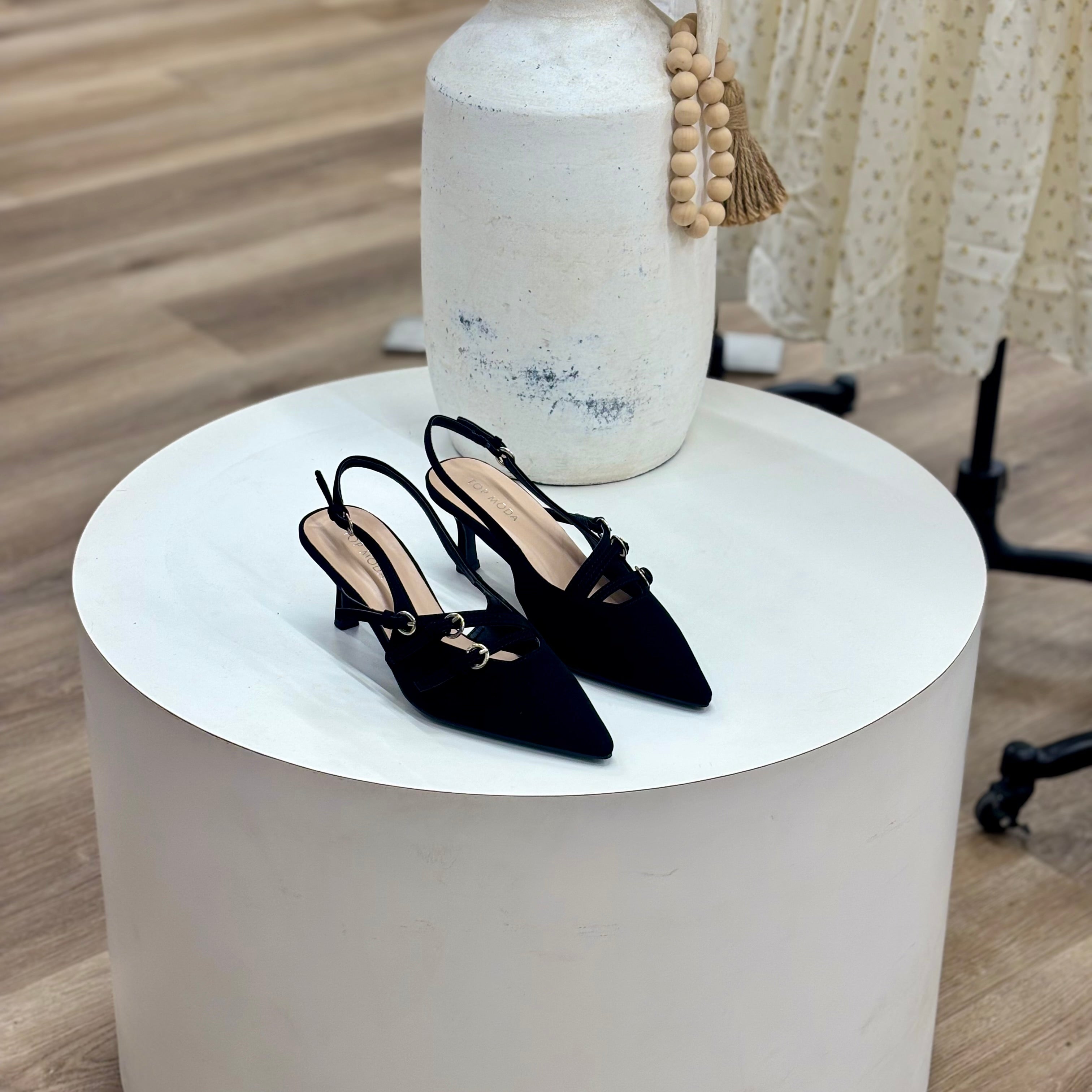 Taylor Heels (Black/ Nub)