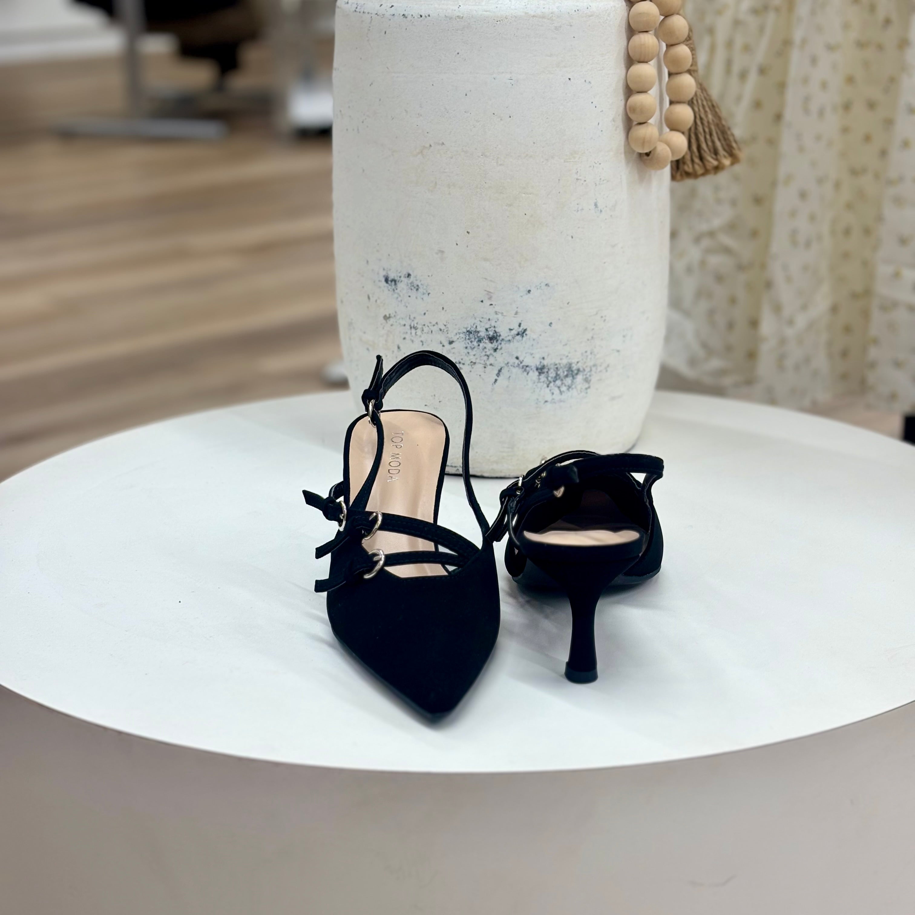 Taylor Heels (Black/ Nub)