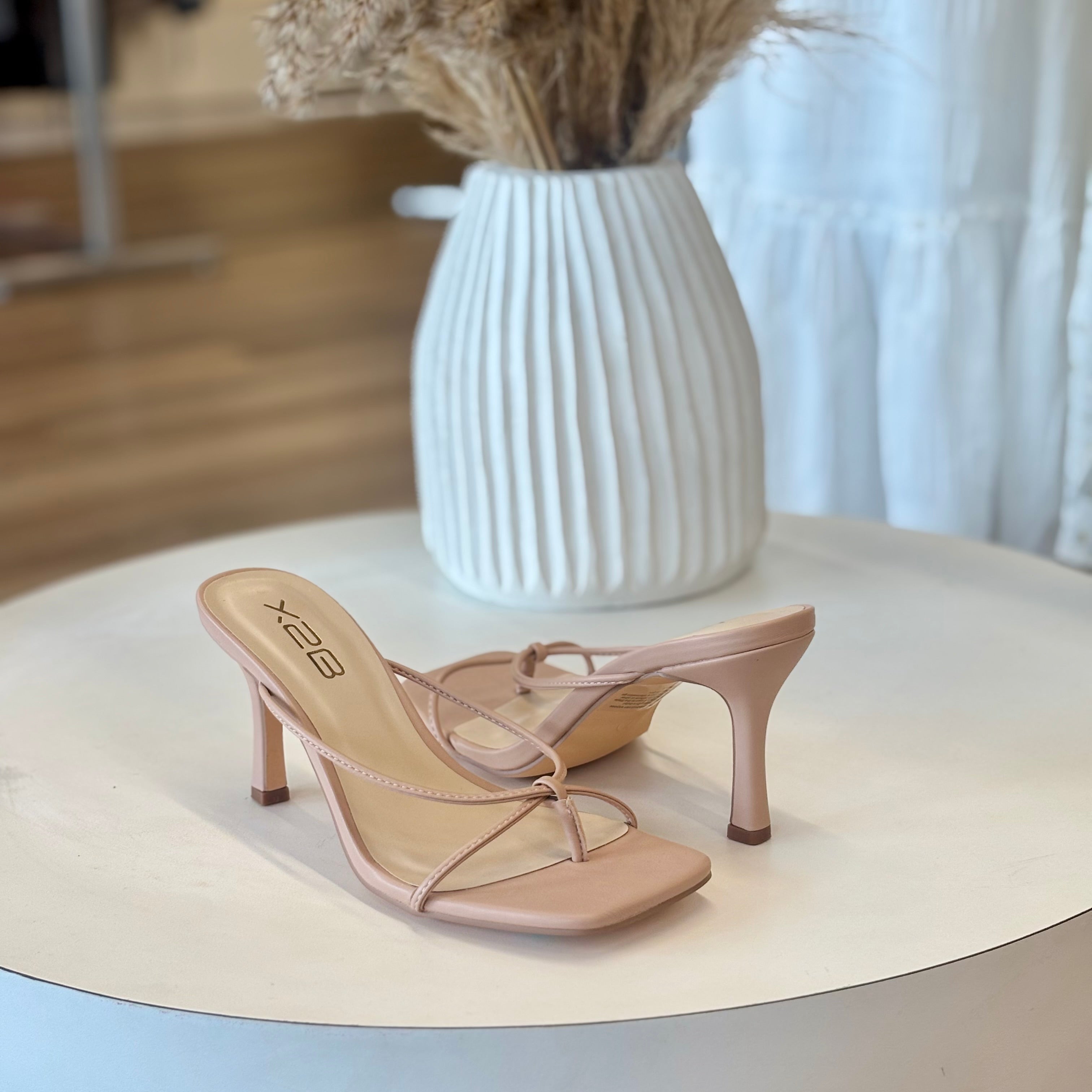 Liam Heels (Nude)