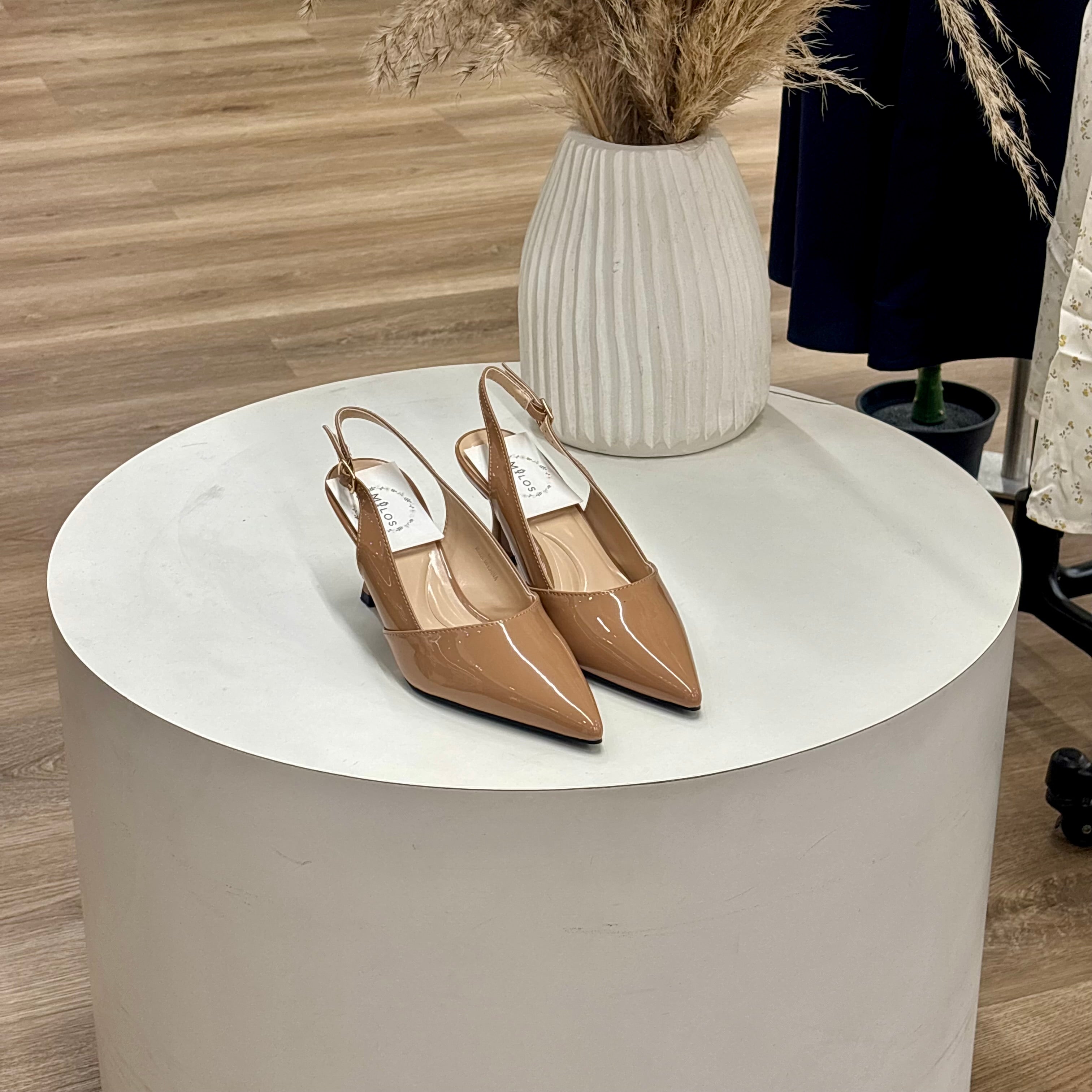 Cathleen Heels (Nude)