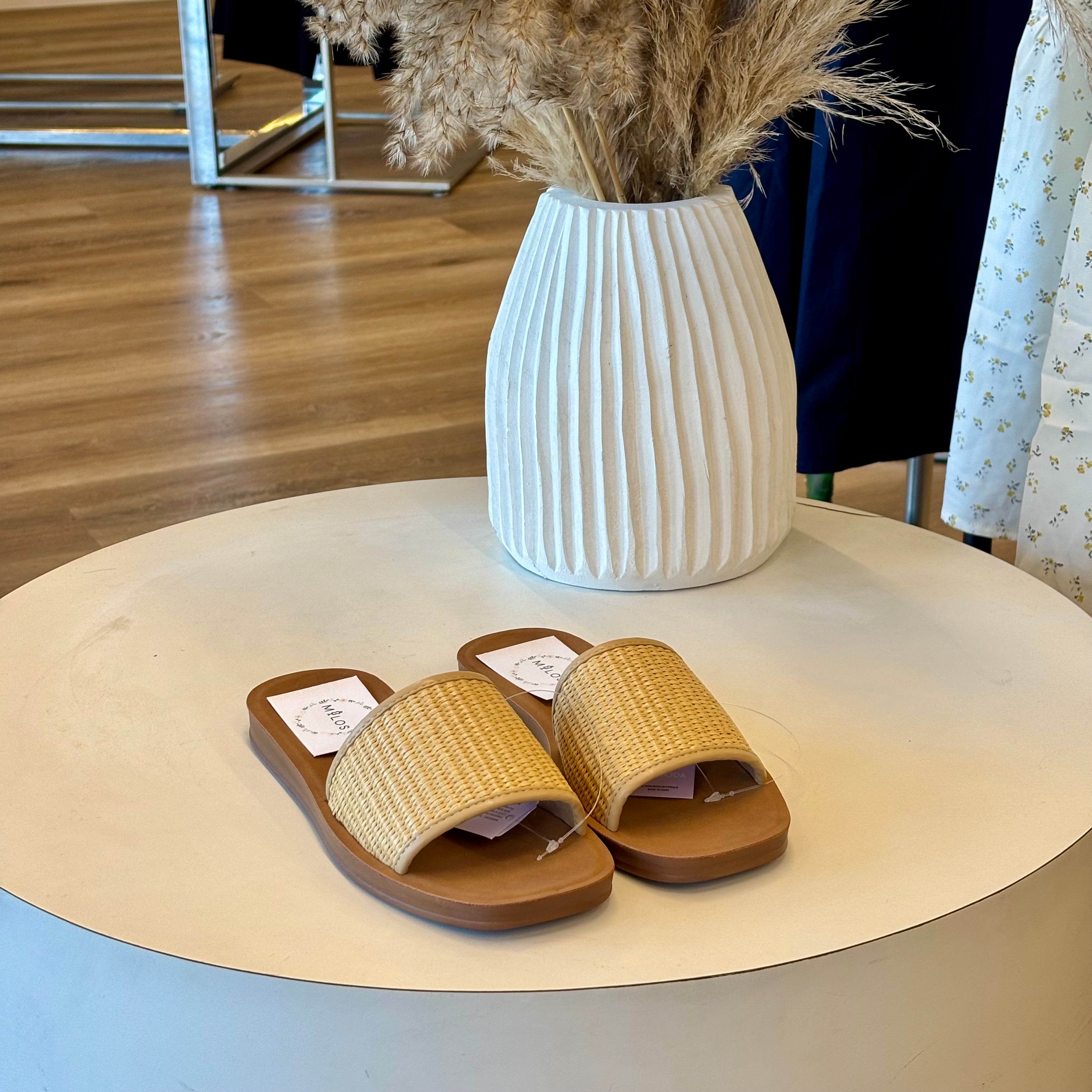 Cindy Sandals (Beige)
